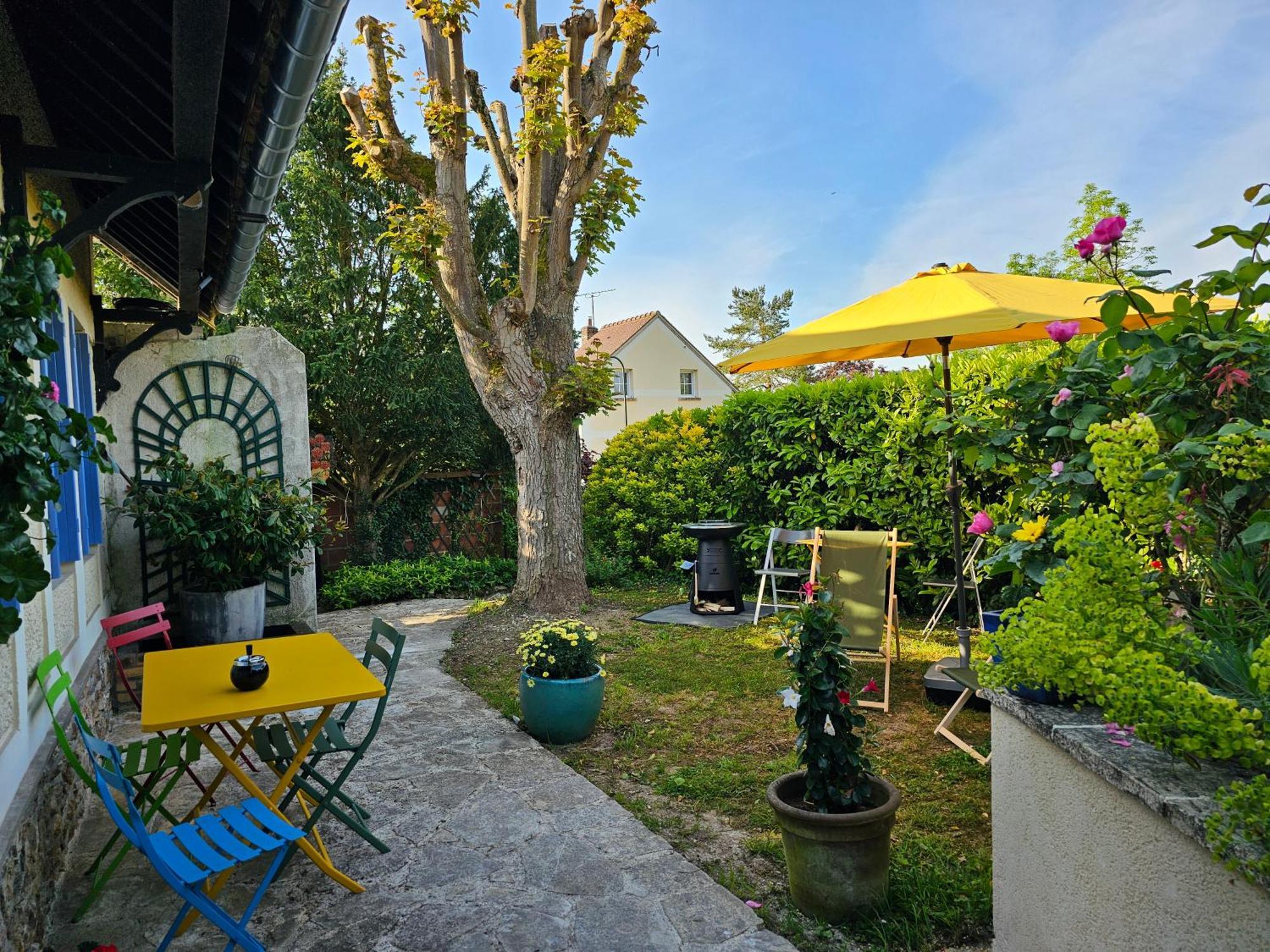 Clair Logis Villa จีแวร์นี ภายนอก รูปภาพ